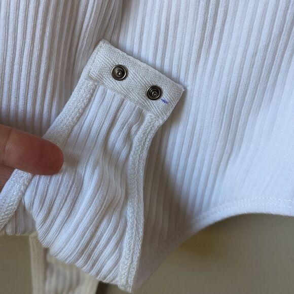 ASTR 90s Ribbed White Cutout Bodysuit Women's Size Small NWOT - Picture 12 of 14